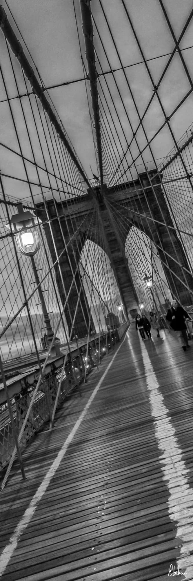 BROOKLYN BRIDGE SIDE BW