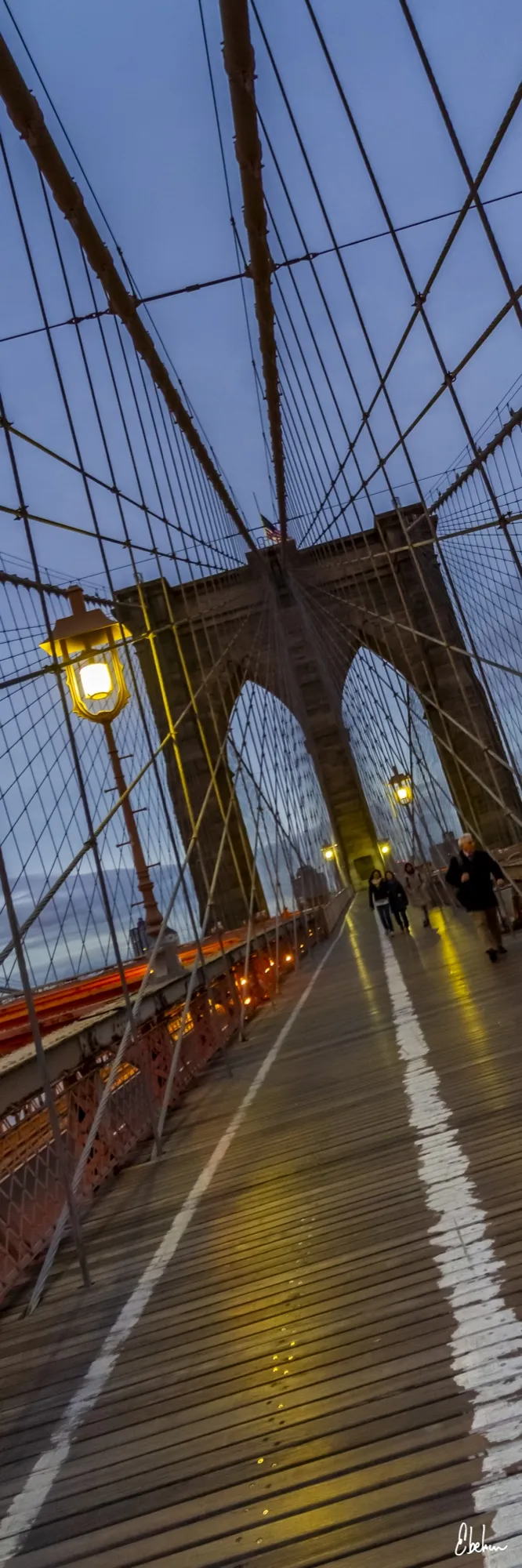 BROOKLYN BRIDGE SIDE