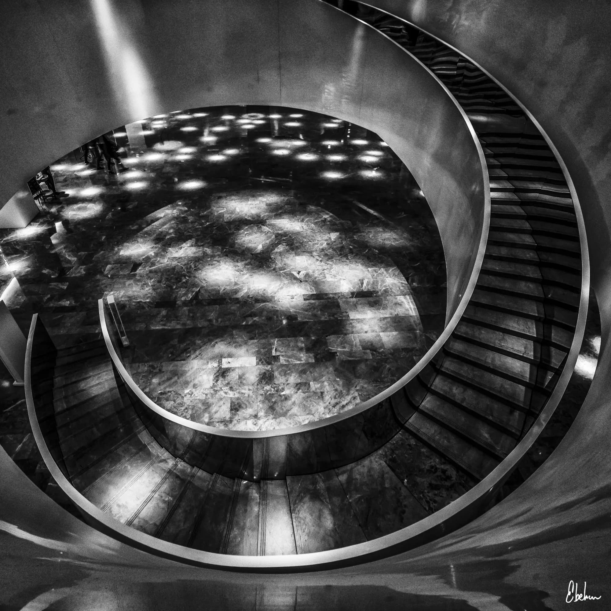 CIRCULAR