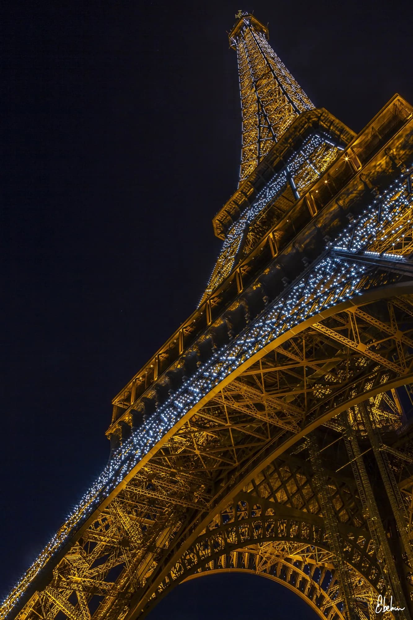EIFFEL 01