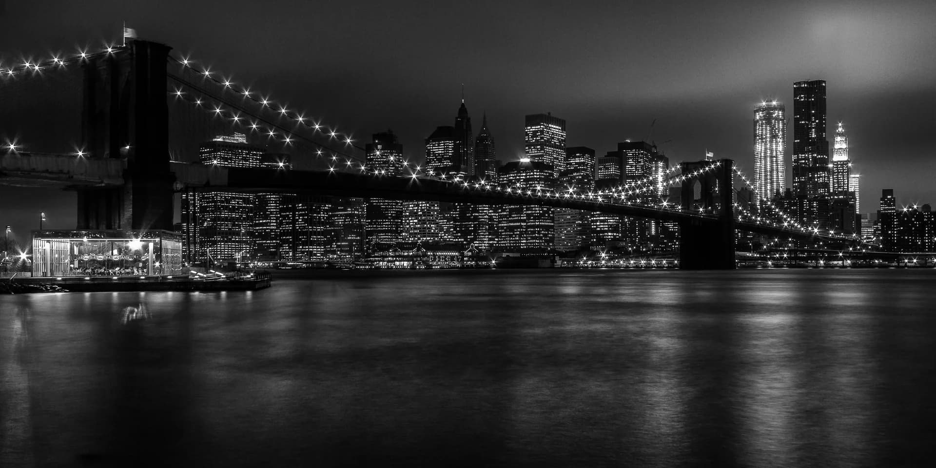 MANHATAN AT NIGHT BW