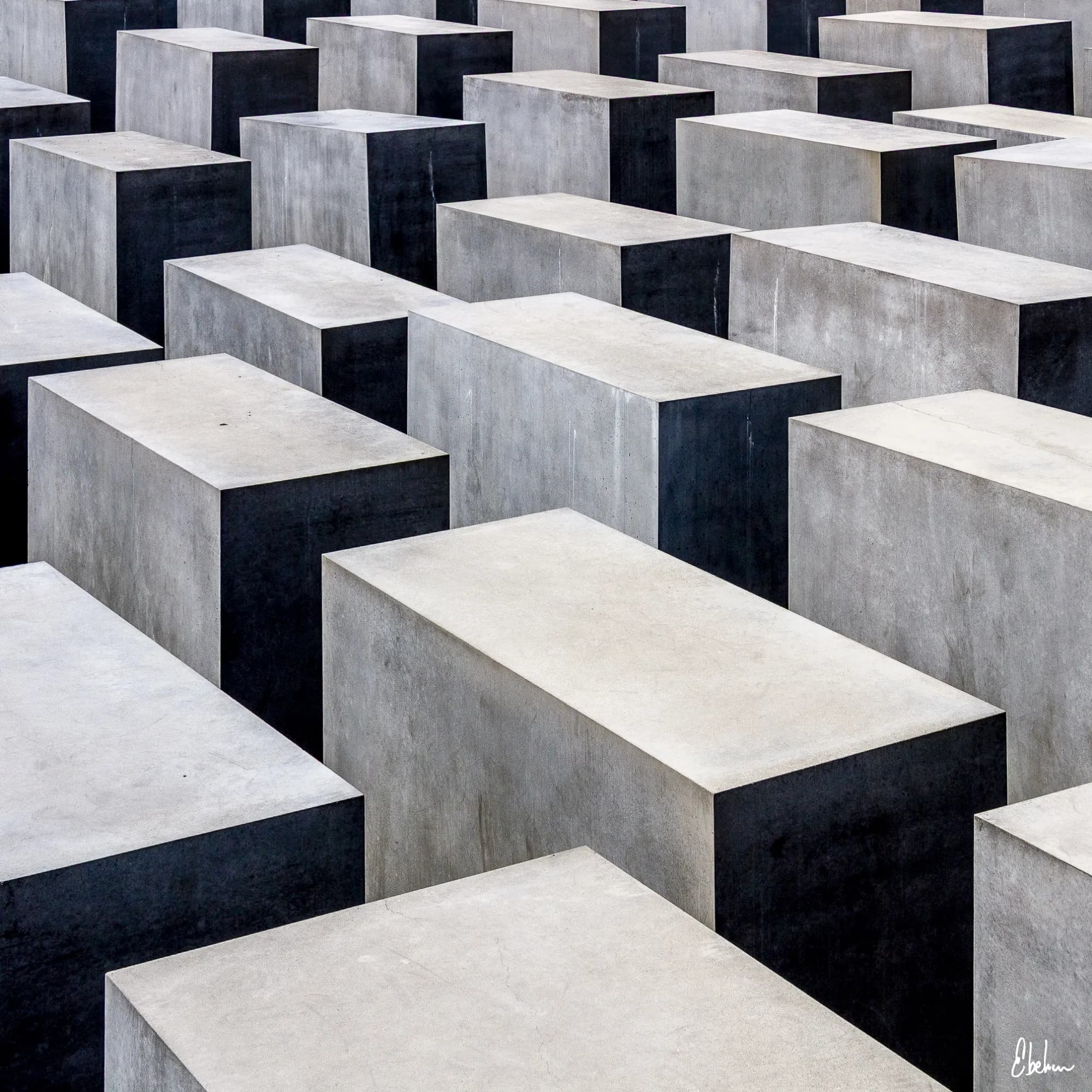 MEMORIAL