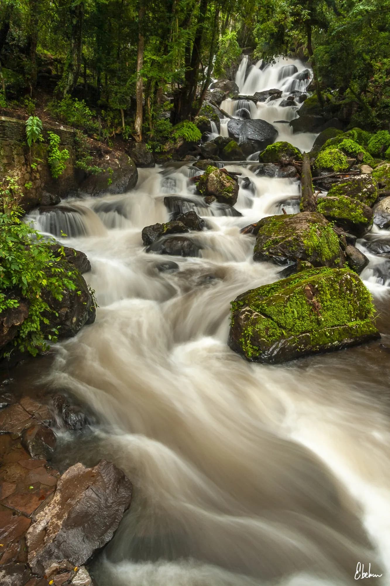 VALLE FALLS